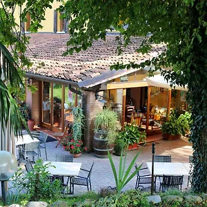 Cascina Le Volpi Camping