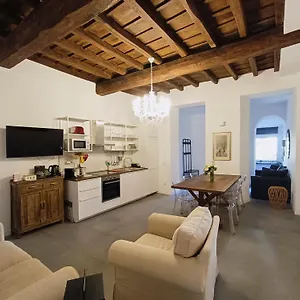 La Tua Casa A Viadelcorso Appartement Rome