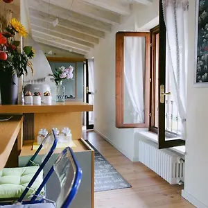 Attico Dell'artista Apartment